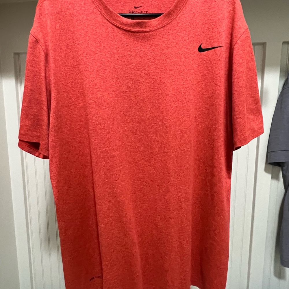 Nike Men's Heathered Red Dri-FIT Tee XL